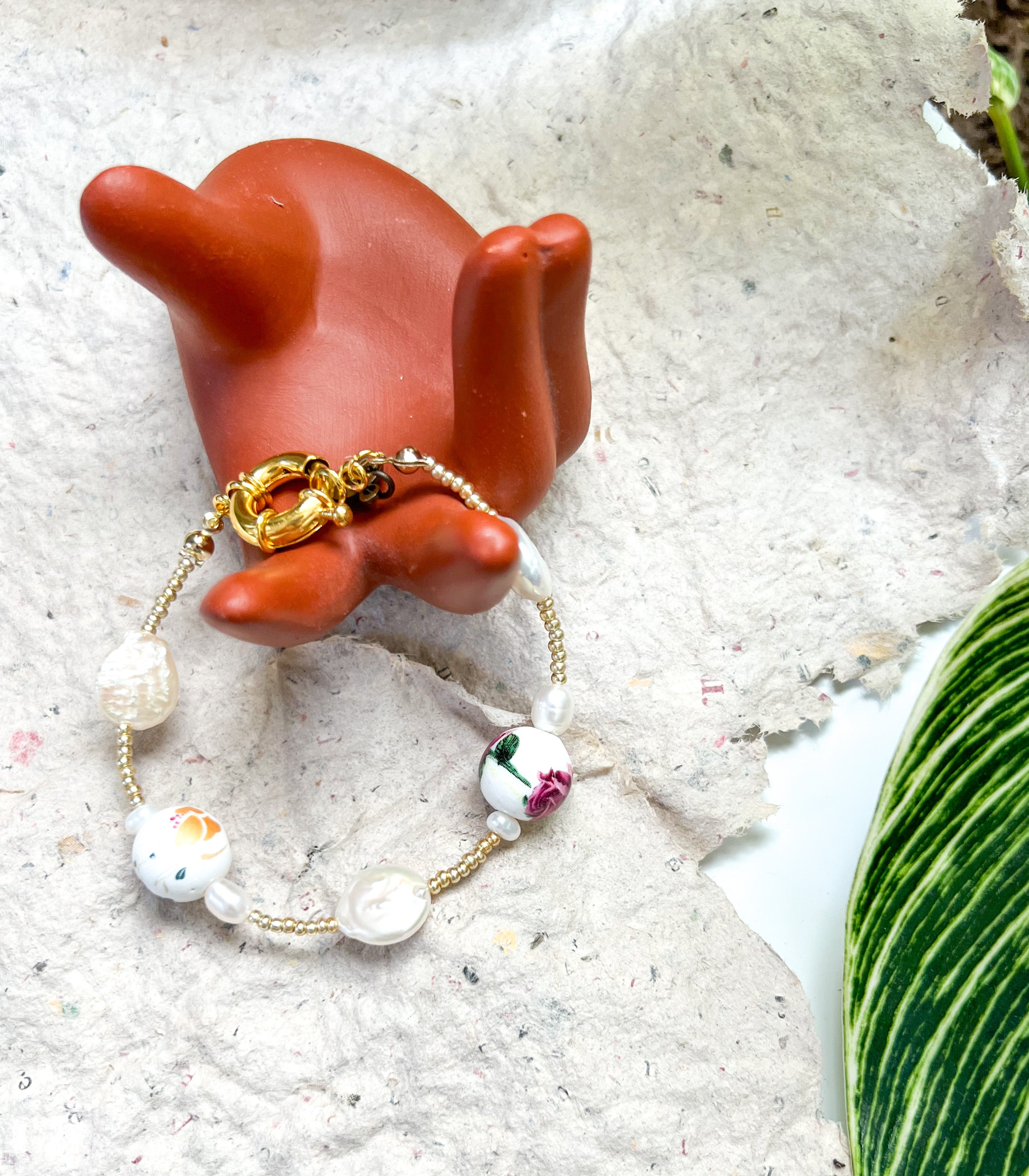 Dainty Pearls Beaded Bracelet | Mixed Media Boho Bracelet | Stackable Pearls - The Ugly Cactus 